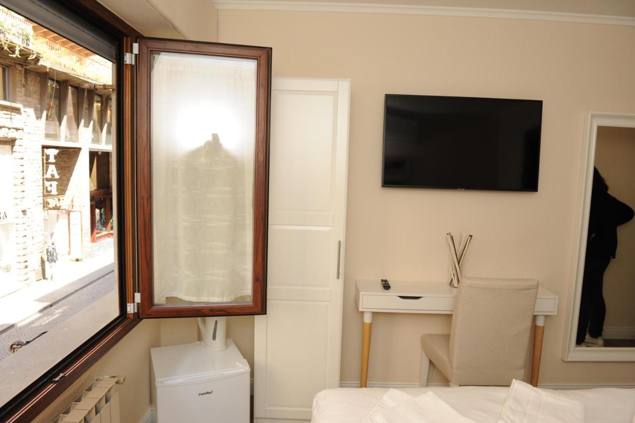 Pontevecchio Rooms Florenz Exterior foto