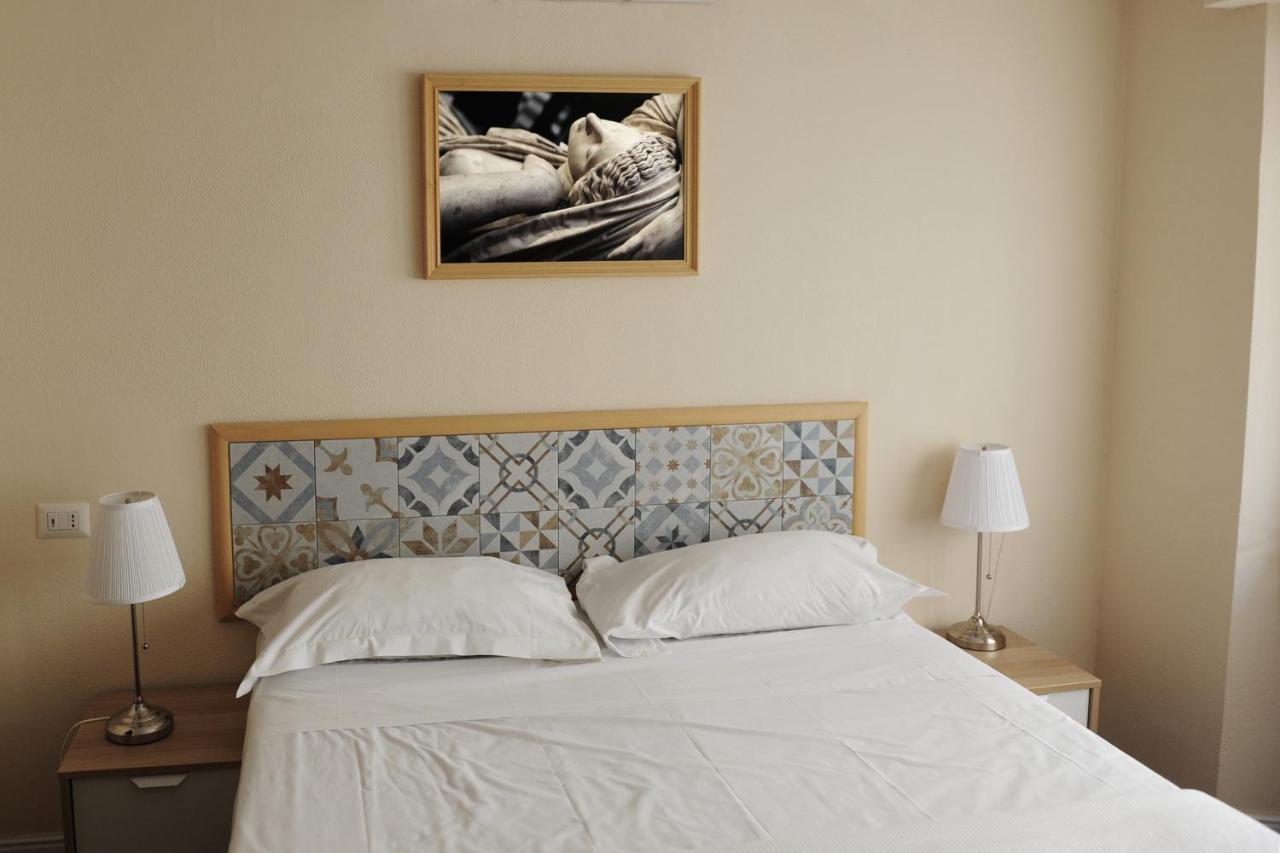 Pontevecchio Rooms Florenz Exterior foto